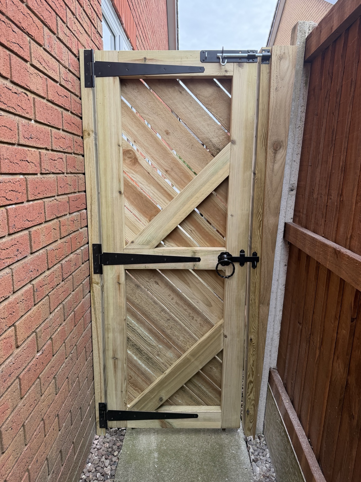 Bespoke timber side gate